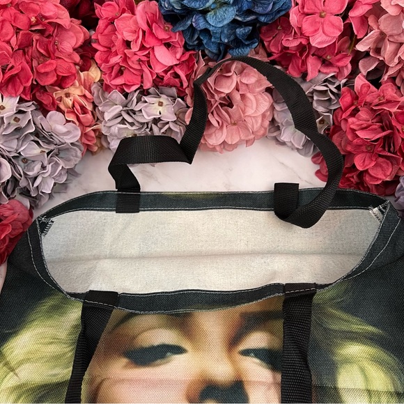 Eco-Friendly Iconic Marilyn Monroe Folding Tote Bag - Picture 10 of 15